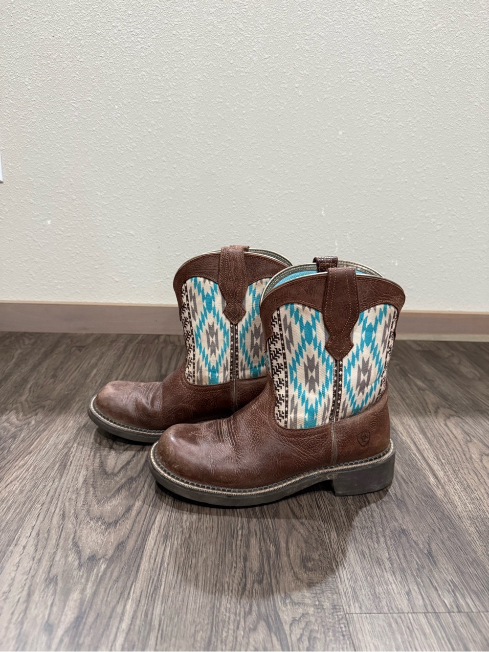 Brown Leather Western Boots with Turquoise Pattern